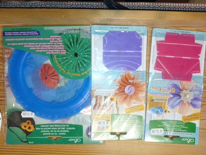Outils Clover fleurs et yoyo lot 1