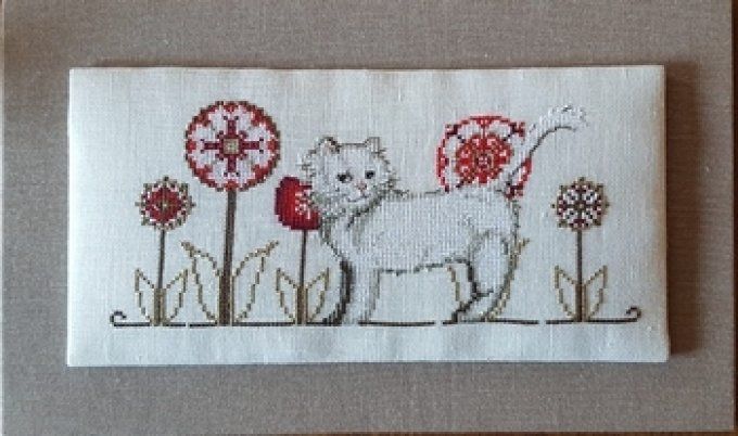 Serenita di Campagna Un gattino tra i fiori CV126