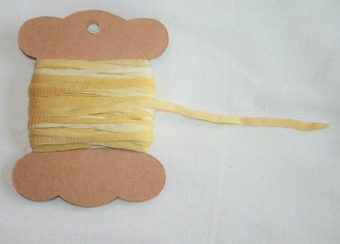 MAB 35 Lacet plat Jaune nuancé