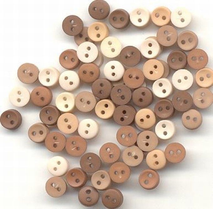 Dress it up Tiny natural buttons