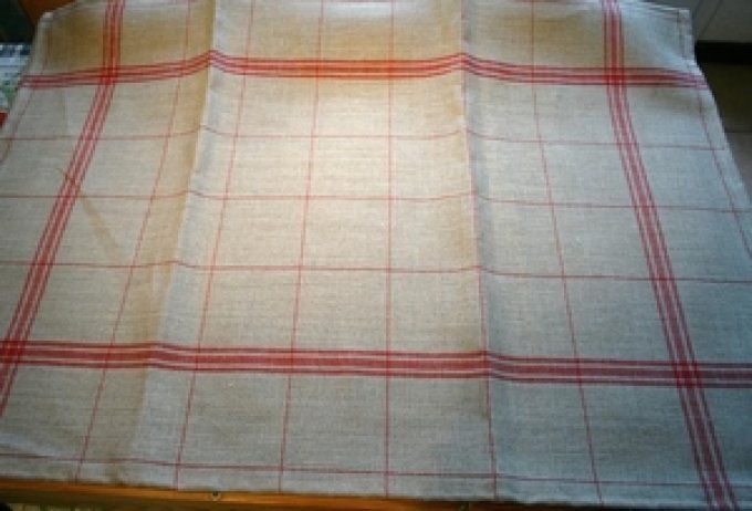 Torchon à broder fond naturel motif rouge
