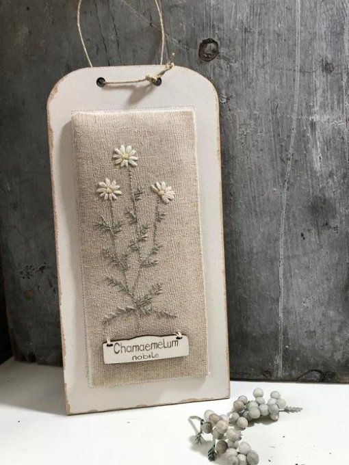 Kit de broderie Planche Botannique Camomille The Bee Company