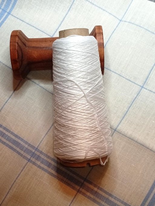 Cône fil mouliné DMC coloris 3865 100 grammes