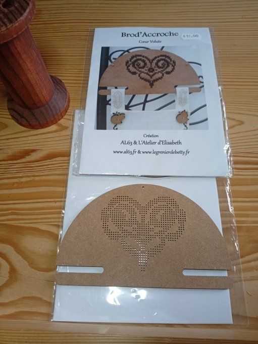 Brod'Accroche Coeur Volute