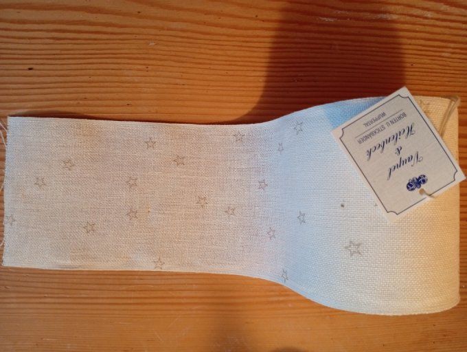 Bande à broder Vaupel Fond Ecru Motif Etoiles Grises